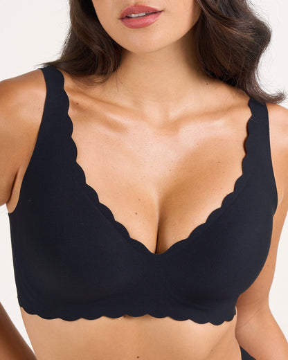Scalloped Deep V Smooth Lift Bra