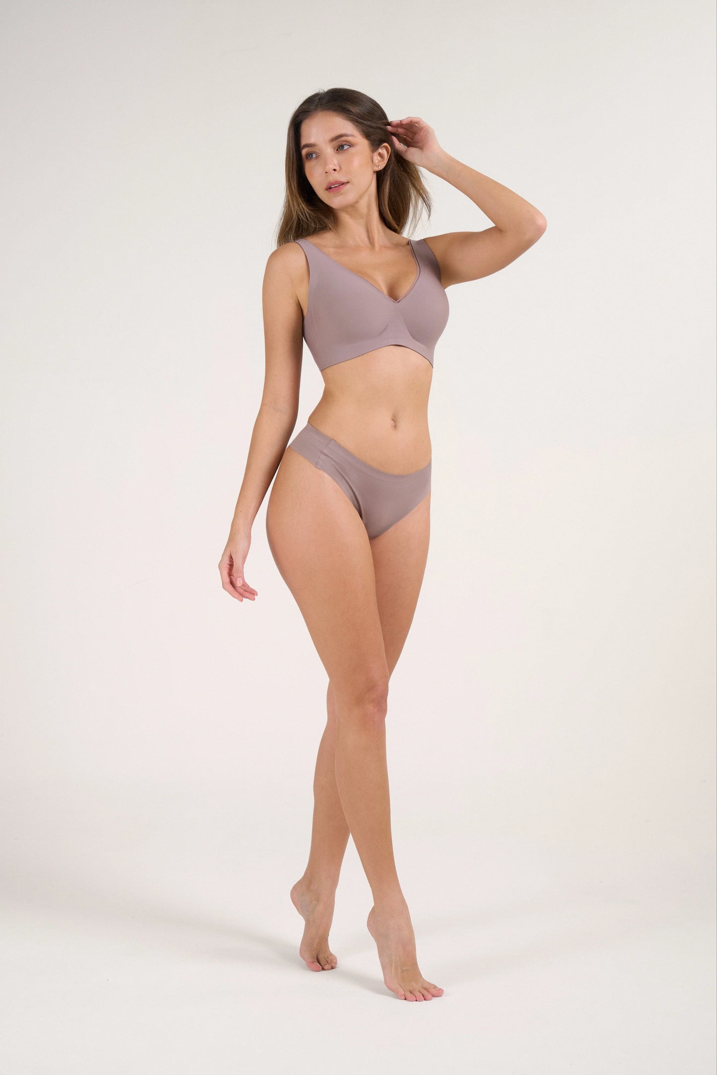 Deep V Seamless Lift Bra with Mesh